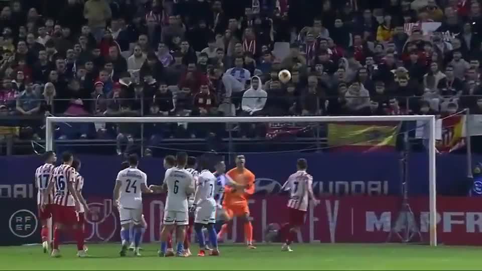 孔帕尼：我们必须承认阿森纳踢得更好；任何球队都会输球